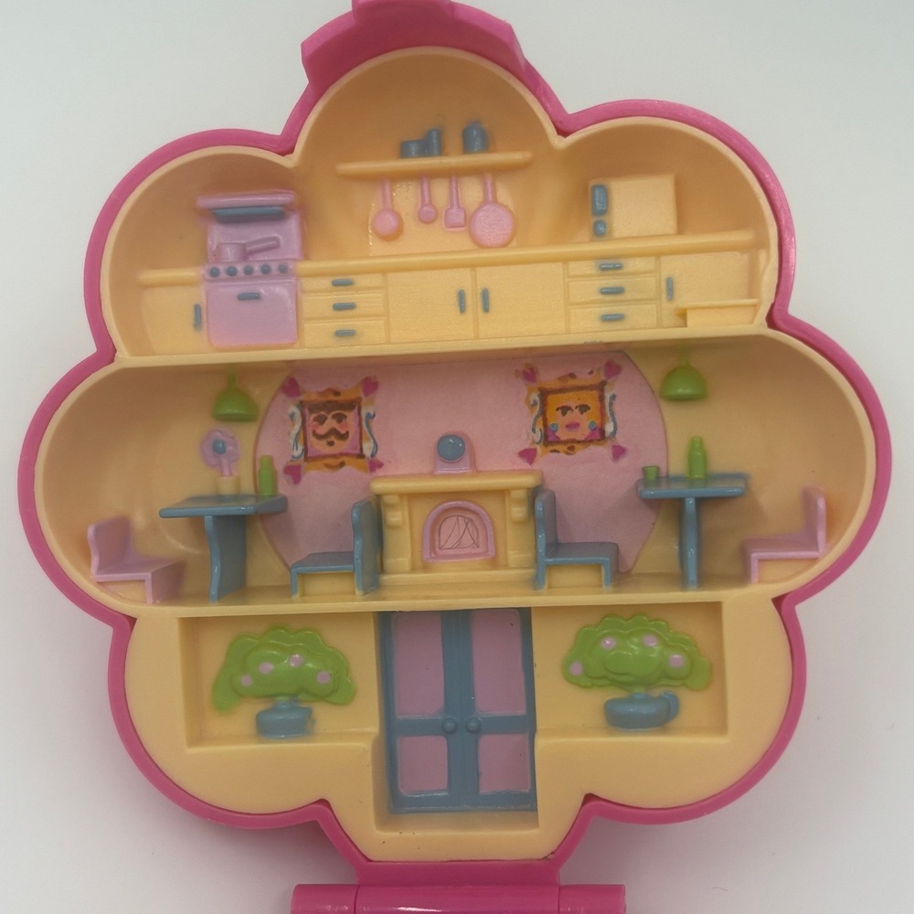 Vintage 1990 Polly Pocket Bluebird Toys Pizza Parlor Pink Flower Compact Figures - Picture 3 of 7